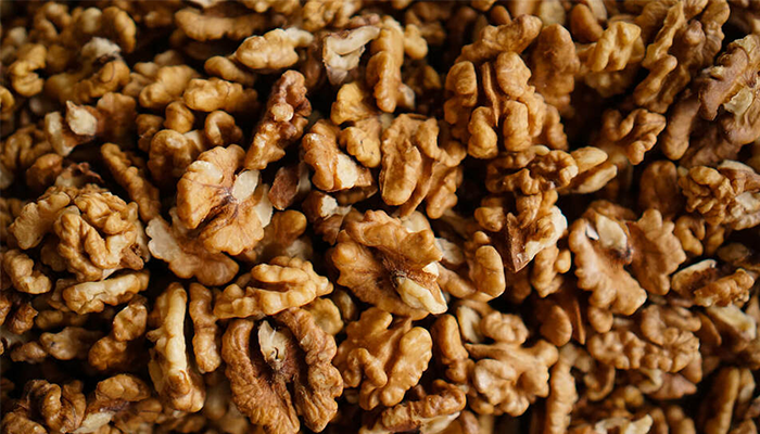 Top 6 Foods To Boost Mood & Calm Anxiety