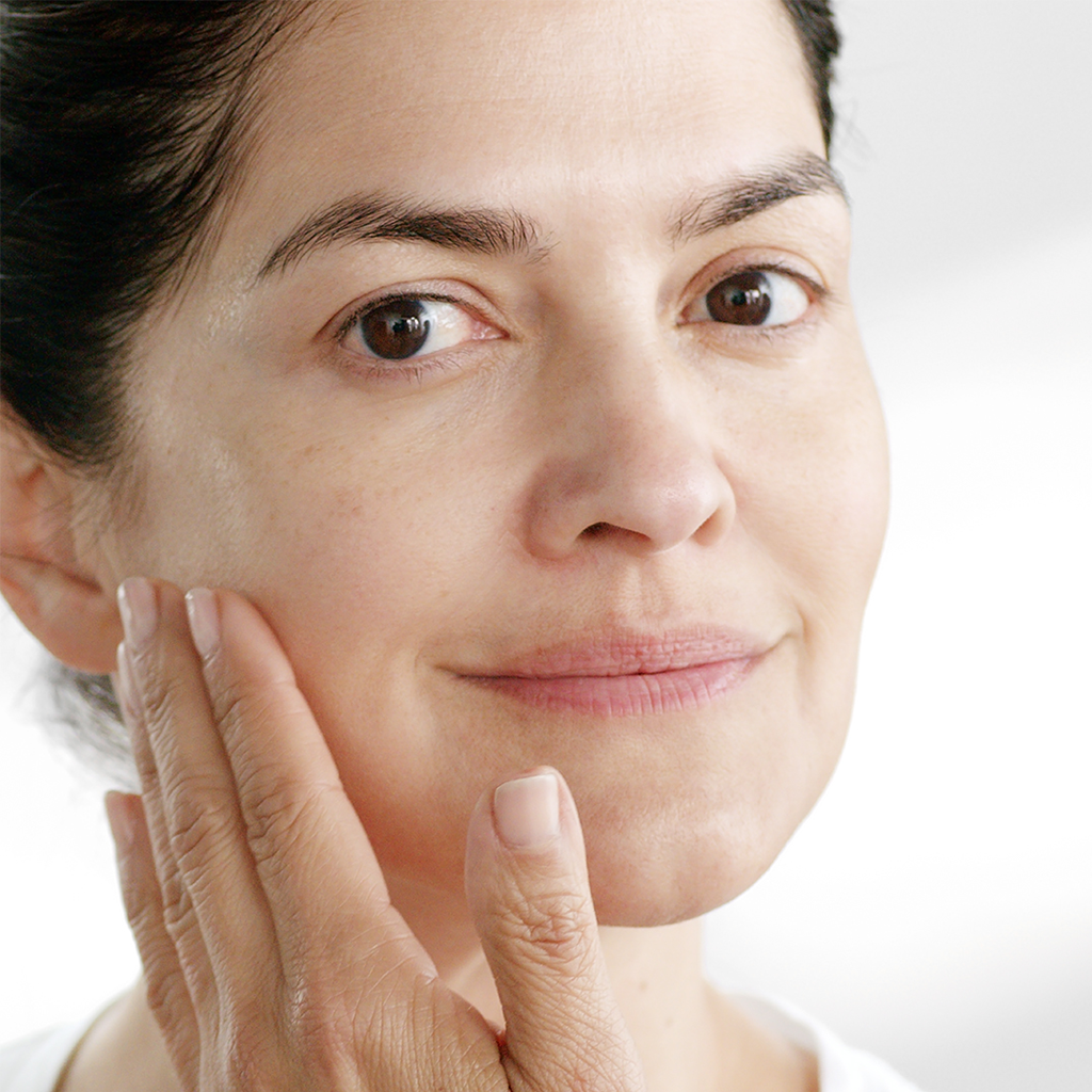 how to deal with hyperpigmentation & darkened spots