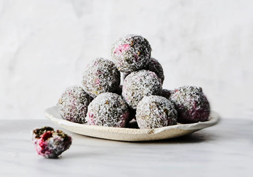 Coconut, Raspberry & Pistachio Cleanse Balls